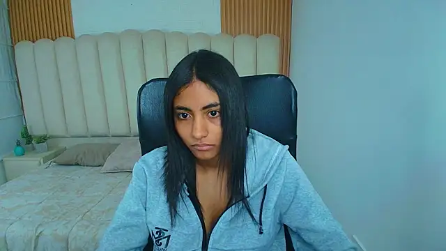 shaneelle 现场XXX聊天