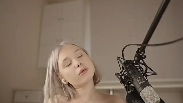 KessyPlaudis Live XXX-Chat