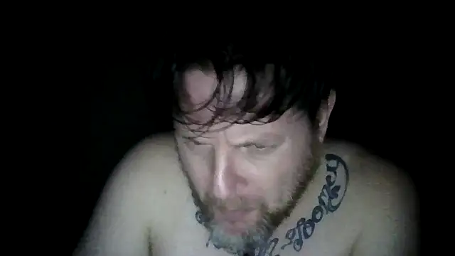 Buddy_Cuck Chat XXX in diretta