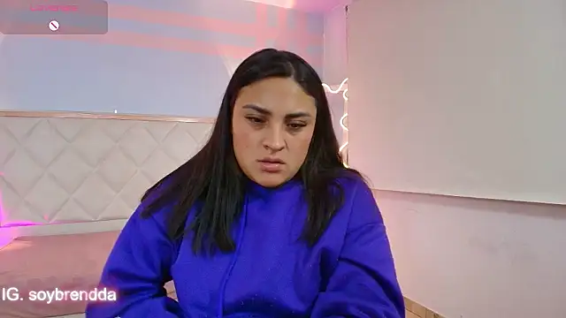 Brendda_tay Adlı Modelin Canlı XXX Sohbeti