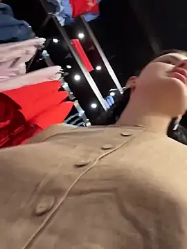 MiraReach Adlı Modelin Canlı XXX Sohbeti