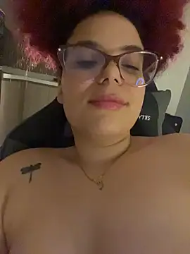 Leyah__: онлайн-секс-чат