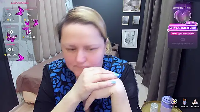 ScarlettSoftのライブXXXチャット