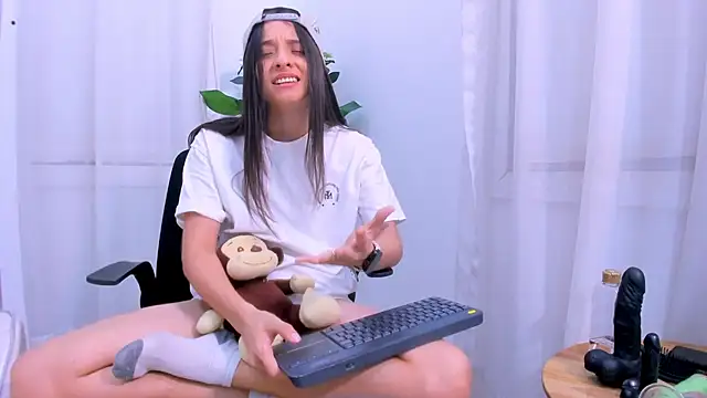 ViictoriiaSaenz's Live XXX Chat