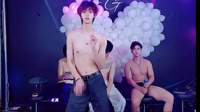 Show de TNT-001 na webcam