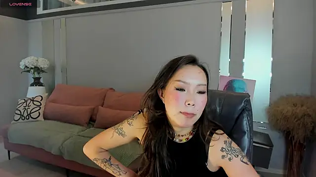 ElinaMotion 即 時 XXX 聊天