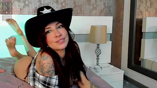 LilianFerrara: онлайн-секс-чат