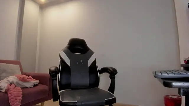 stefy_bratz Adlı Modelin Web Kamerası Şovu