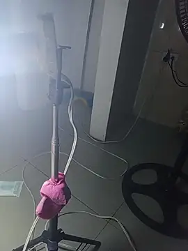 KarameloVzla live XXX chat