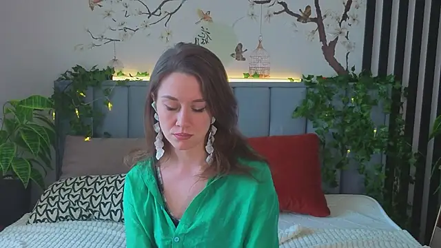 دردشة SkyHelen الجنسية المباشرة