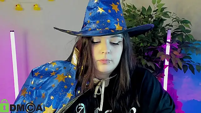 Mia_R0ss Chat XXX in diretta