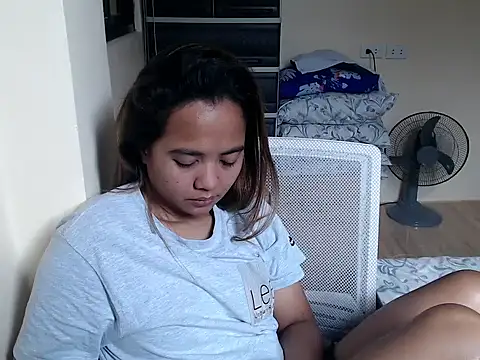 xTheLastVIRGINx's Live XXX Chat