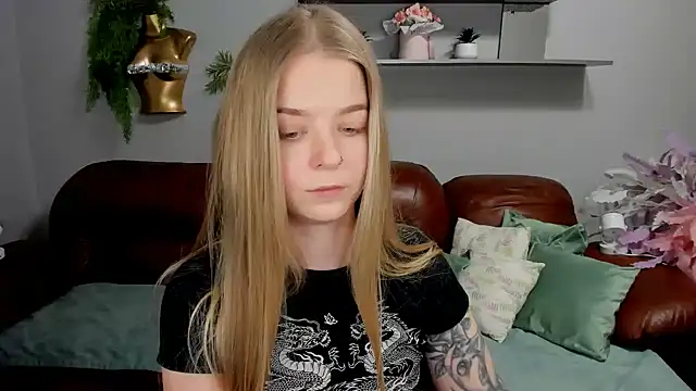 Chat XXX ao vivo de SirenaDoll