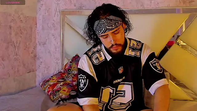 Benny_and_Mark Chat XXX in diretta