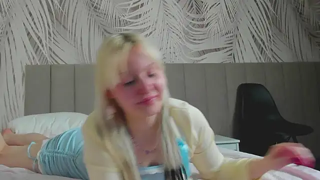 Онлайн чат XXX AdeleSilvy