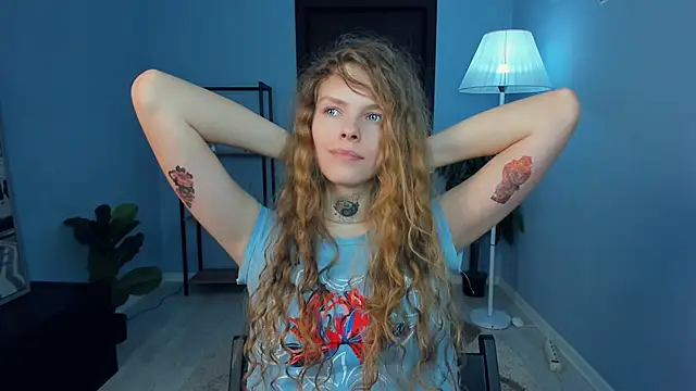 RayaNenlia 即時 XXX 聊天