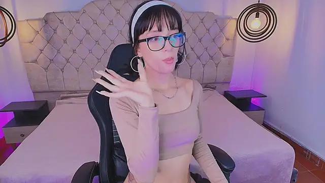 Sweet_1Angel Chat XXX live