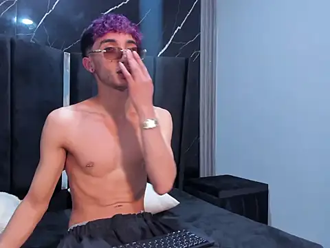 Chat XXX Live KrisX_hl