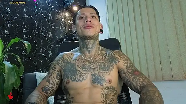 Онлайн чат XXX Mike_joness