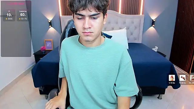 Tommy18__: онлайн-секс-чат