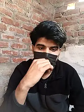 Hot__JONNY: διαδικτυακό σόου στην κάμερα