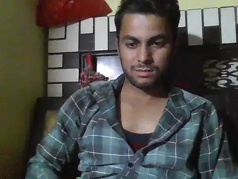 دردشة Stubborndesiboy الجنسية المباشرة