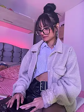 _Lucycherry: απευθείας συνομιλία ΧΧΧ