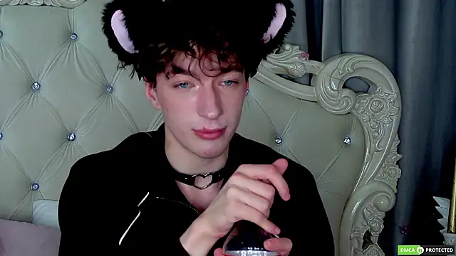 TrevorBenson Webcam-Show