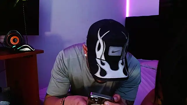 miia-liiam Adlı Modelin Canlı XXX Sohbeti