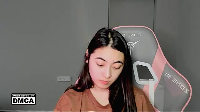 MeilideQian1 Adlı Modelin Canlı XXX Sohbeti