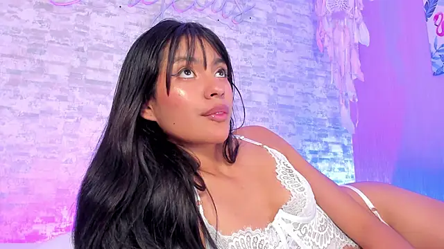 Chat XXX en directo de ayla_lux