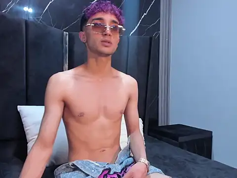 KrisX_hl Webcam show