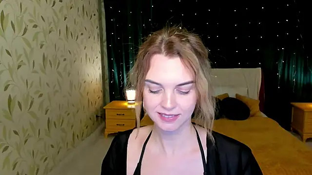 LunaFlinn: онлайн-секс-чат