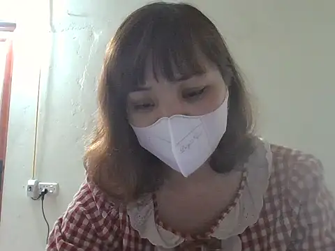 Angela-Eira Chat XXX live