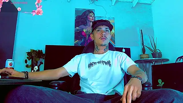 HannibalLester live XXX chat