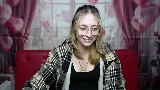 TracyLll élő XXX-chatje