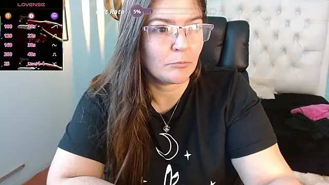 MsJossie: онлайн-секс-чат