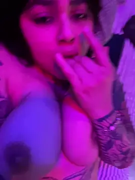 miacanela_xo 라이브 XXX 채팅