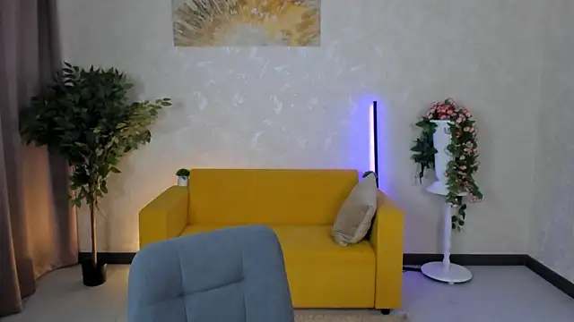 FlirtyAura: онлайн-секс-чат