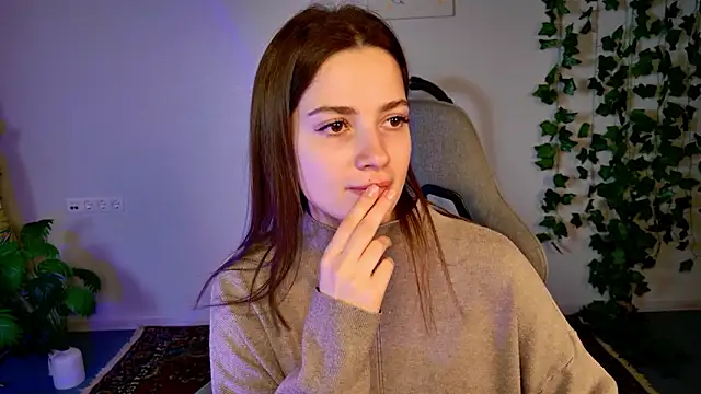 KiraVair: онлайн-секс-чат