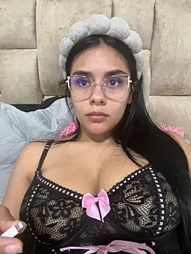 Annivalencia: онлайн-секс-чат