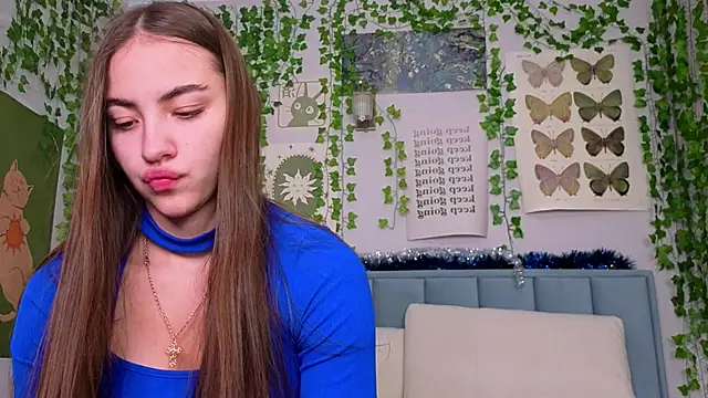 Fit_Brunette_ Chat XXX in diretta