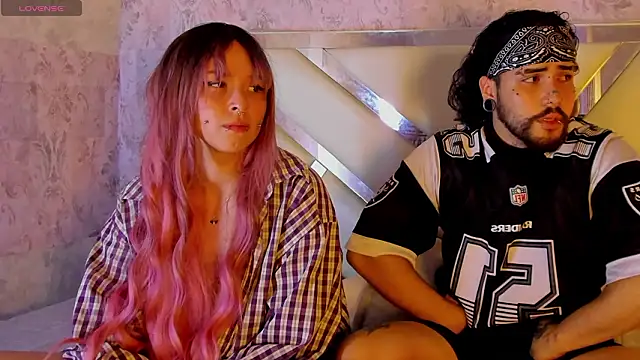 Chat +18 de Benny_and_Mark ao vivo