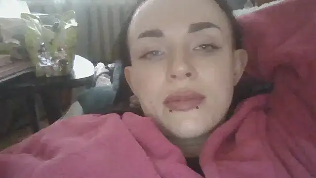 Czat XXX na żywo – Trinsy_Love