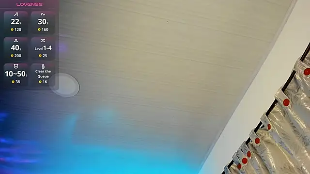 Chat +18 de Valkiria_09 ao vivo