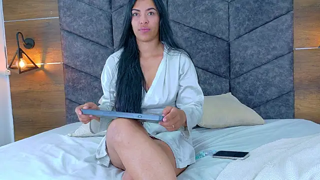 RiriiBrunette__n Live XXX chat