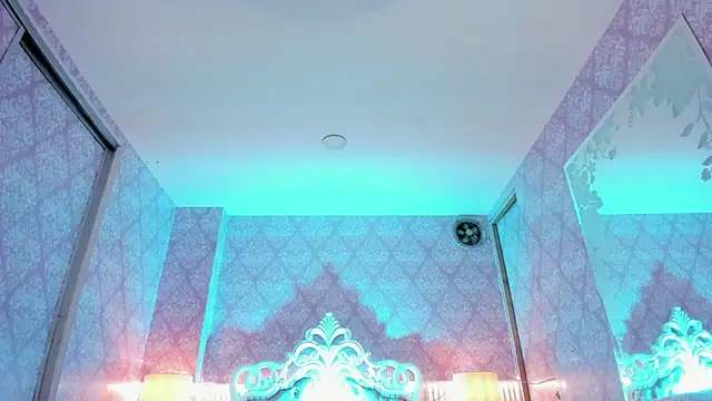 sensual_skinny Adlı Modelin Canlı XXX Sohbeti