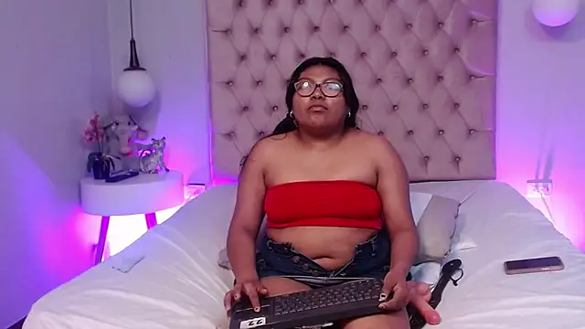 Kiri_Black_: απευθείας συνομιλία ΧΧΧ