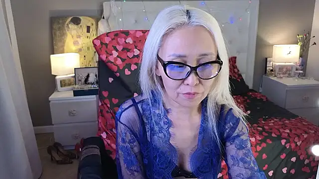 Chat XXX en directo de RoxalanaStar