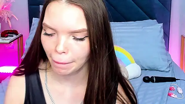 Curvy_Dynamite_n Live XXX chat